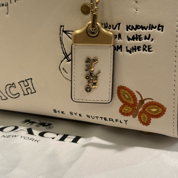 Coach Rogue 26 in Sketch Print - Picture 5 of 9